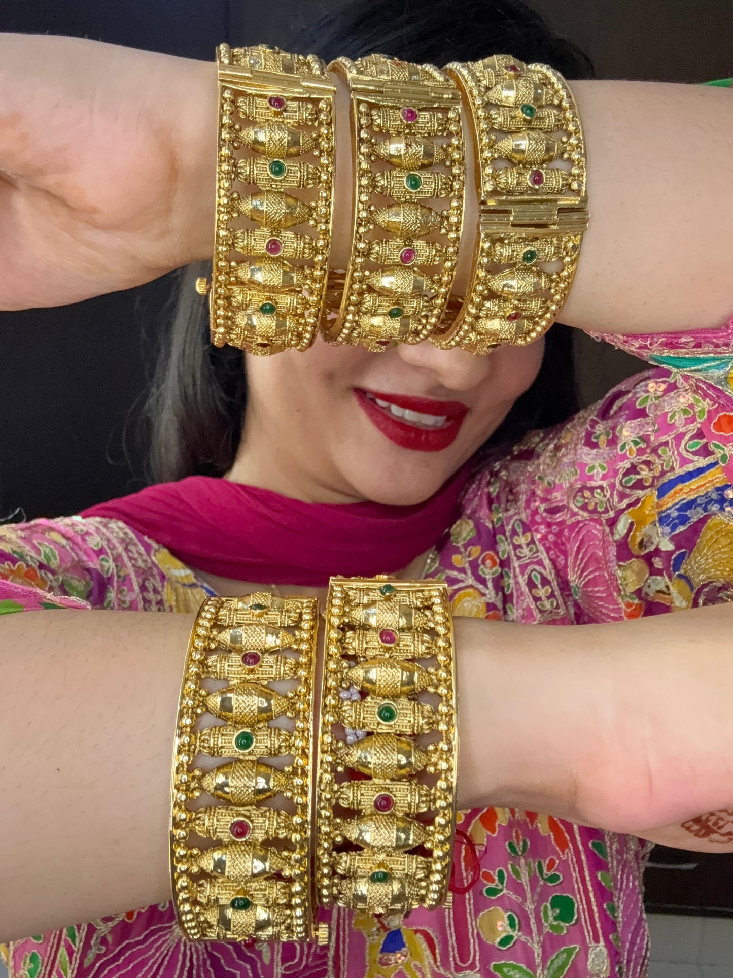 Bangles ( 1 pair - 2 bangles )