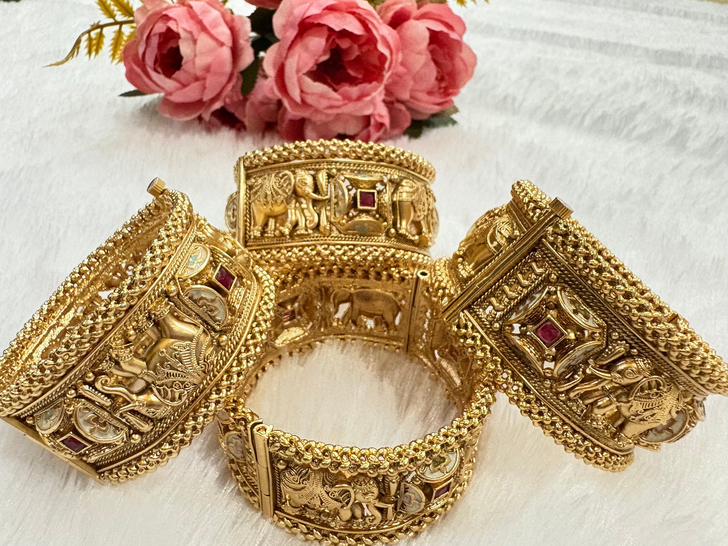 Bangles ( Pair of 2 Bangle )