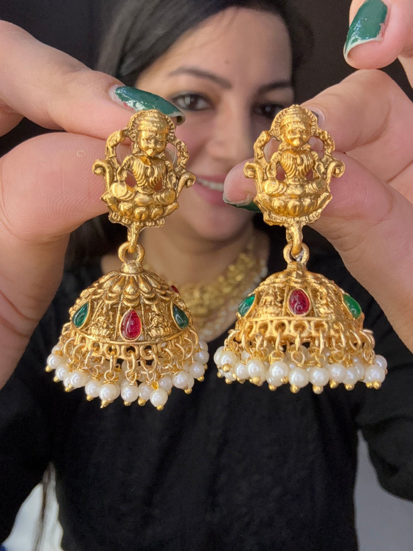 Traditional Set With Earrings