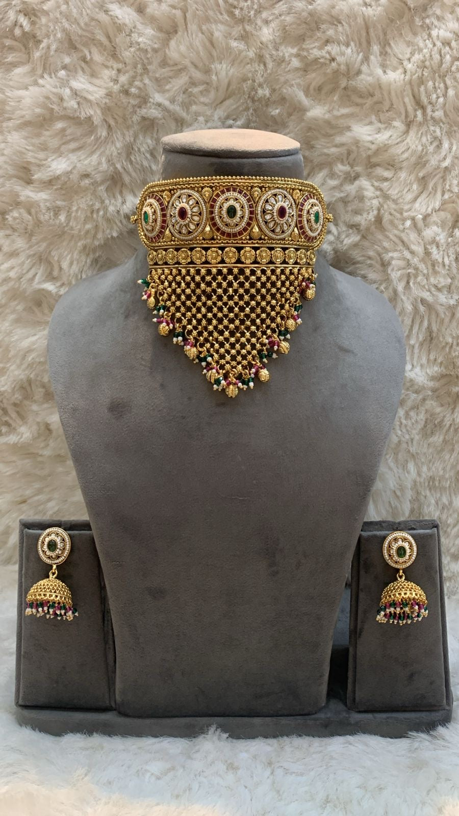 Choker Set With Earrings