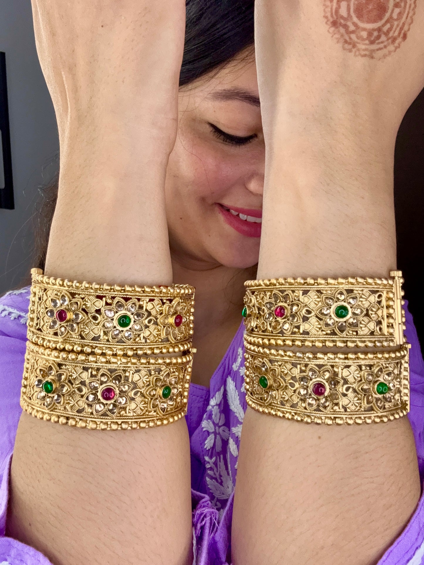 Bangles ( 1 pair - 2 bangles )