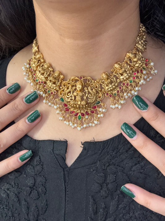 Traditional Set With Earrings